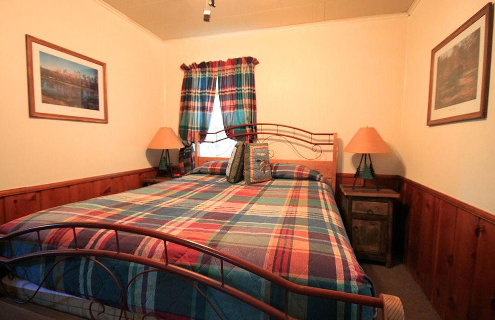 Hillcrest Hotel 4*