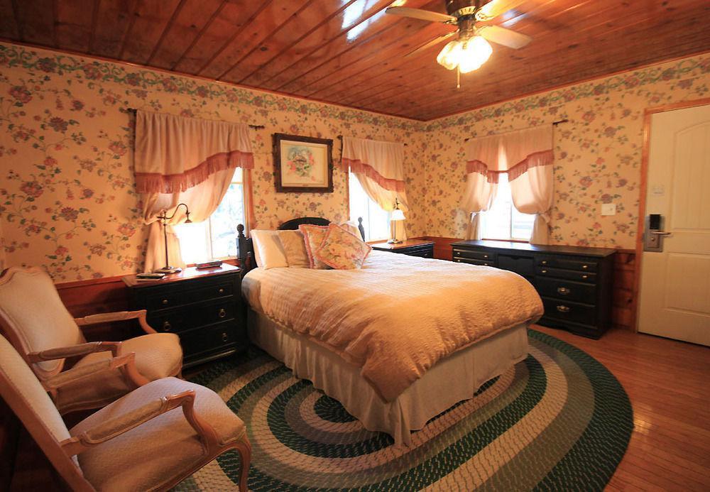 Hotel Hillcrest